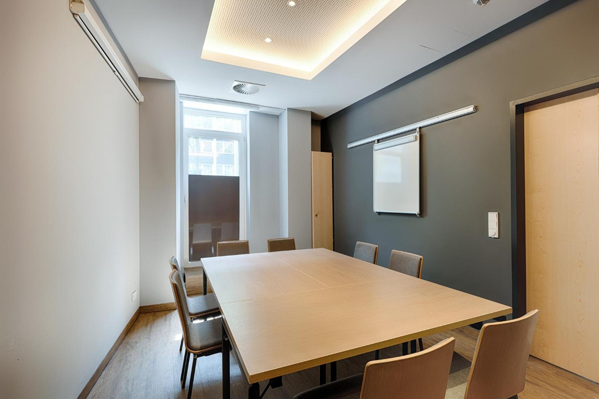 Premier Inn Berlin City Centre Экстерьер фото